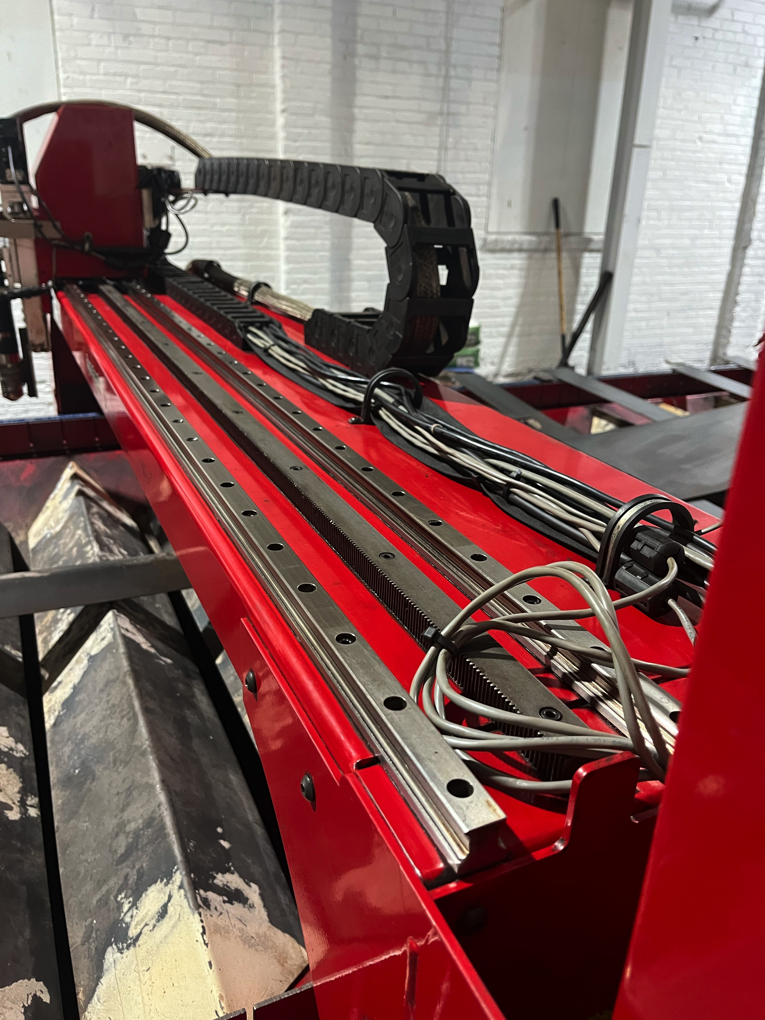 5' X 10' Dynatorch XLE Plasma Cutting System  